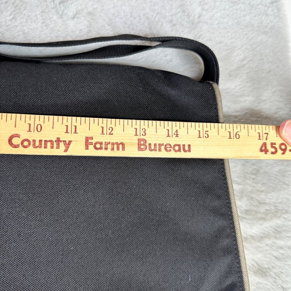 Crumpler McBain's Baby XL Laptop Camera Shoulder Cross Bag Green Black Strap - Picture 7 of 10